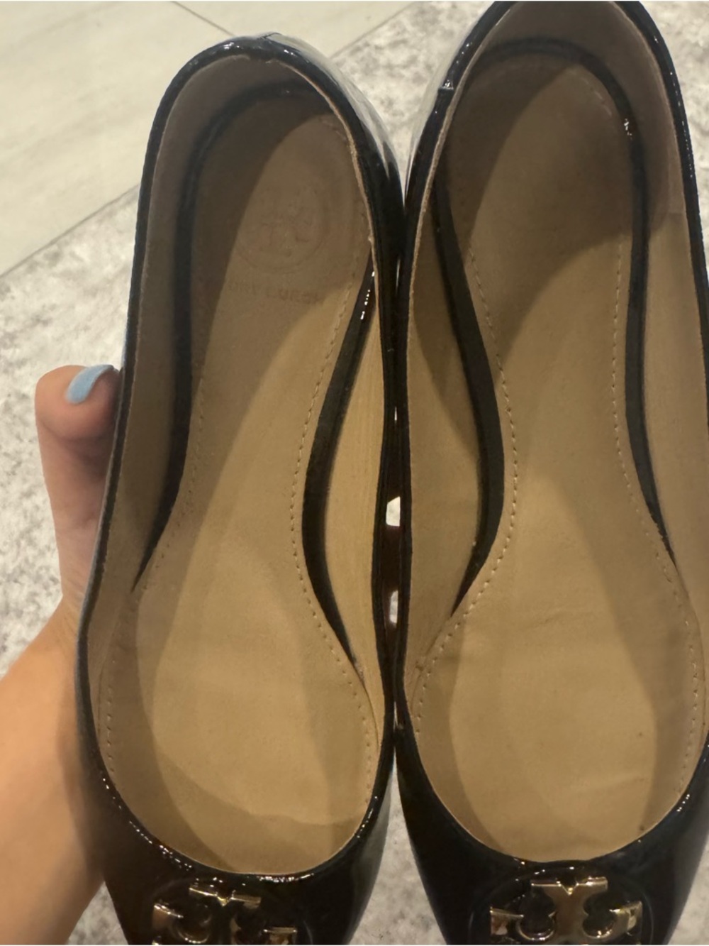 Tory Burch Black Patent Leather Logo Ballet Flats with Gold Emblem - Picture 2 of 8